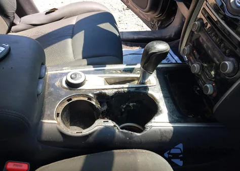 2017 Nissan Pathfinder S/Sv/Sl/Platinum z USA, uszkodzony, nr VIN 5N1DR2MM8HC648594